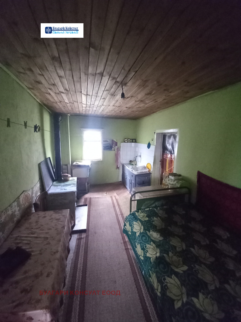 Продава  Къща област Кюстендил , с. Горна Брестница , 83 кв.м | 59554589 - изображение [9]