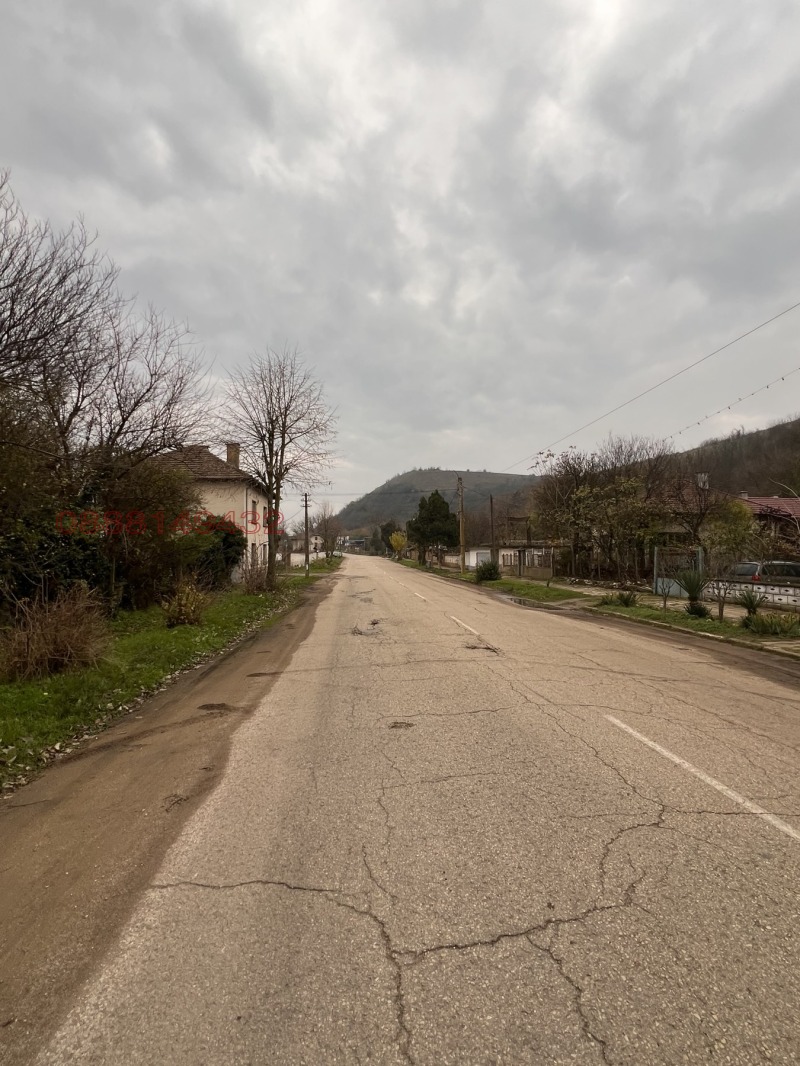 Продава КЪЩА, с. Владимирово, област Монтана, снимка 7 - Къщи - 52643895