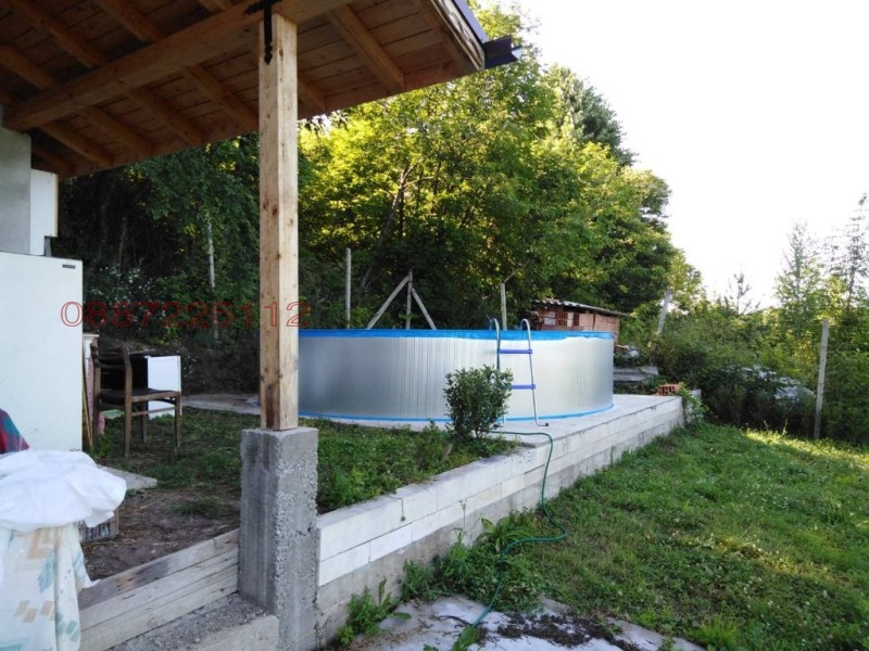 Продава ВИЛА, гр. Берковица, област Монтана, снимка 2 - Вили - 52786424