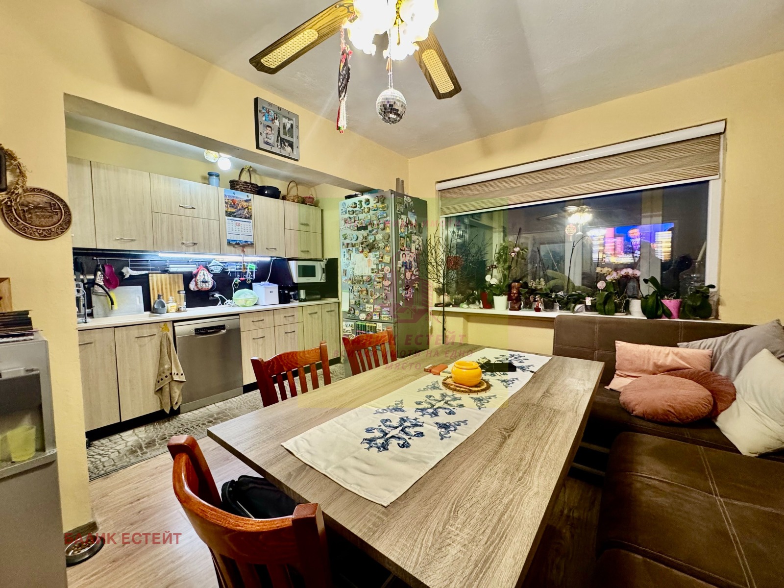 Продава 3-СТАЕН, гр. Добрич, Център, снимка 2 - Апартаменти - 53714261