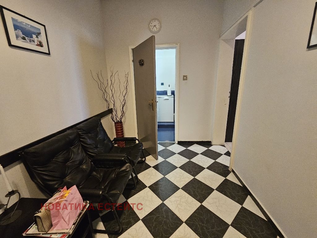 Продава 3-СТАЕН, гр. София, Център, снимка 16 - Апартаменти - 54357127