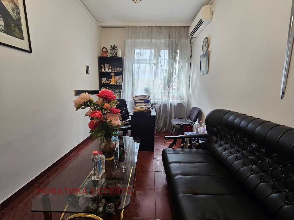 Продава 3-СТАЕН, гр. София, Център, снимка 17 - Апартаменти - 54357127