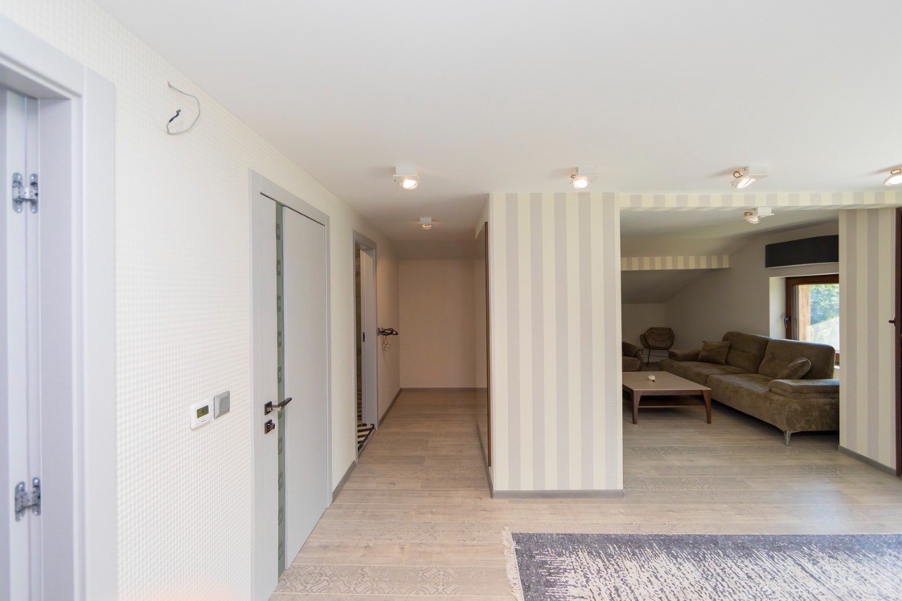 Продава КЪЩА, гр. София, с. Герман, снимка 13 - Къщи - 53609239