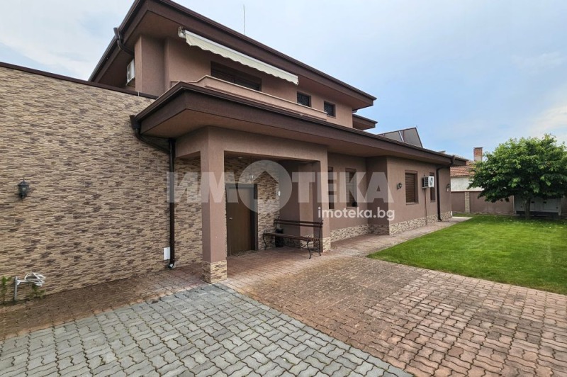 Продава КЪЩА в град Перник, Църква - 448 кв.м / 550 000 € » 1 075 706.50 лв., ИМОТЕКА