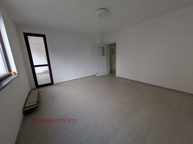 Продава 3-СТАЕН, гр. Бургас, Център, снимка 5 - Апартаменти - 53110545