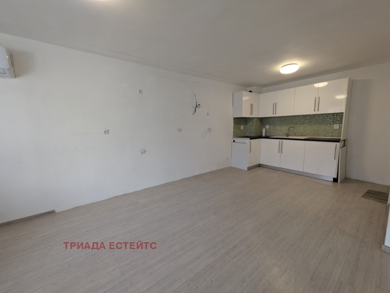 Продава 3-СТАЕН, гр. Бургас, Център, снимка 3 - Апартаменти - 53110545