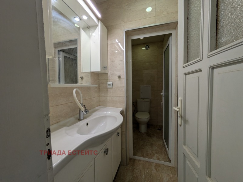 Продава 3-СТАЕН, гр. Бургас, Център, снимка 9 - Апартаменти - 53110545