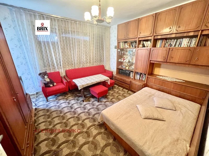 En venta  3 dormitorios Ruse , Shirok tsentar , 96 metros cuadrados | 31372758