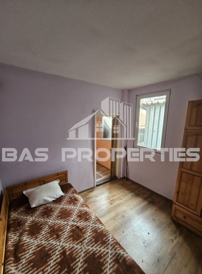 Продава КЪЩА, гр. София, Център, снимка 2 - Къщи - 55314228