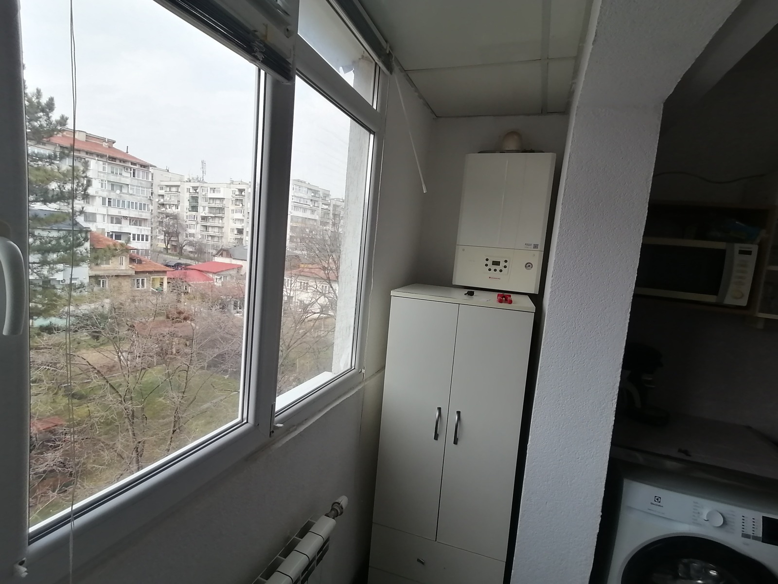 Продава 2-СТАЕН, гр. Шумен, Математическа гимназия, снимка 5 - Апартаменти - 53723857