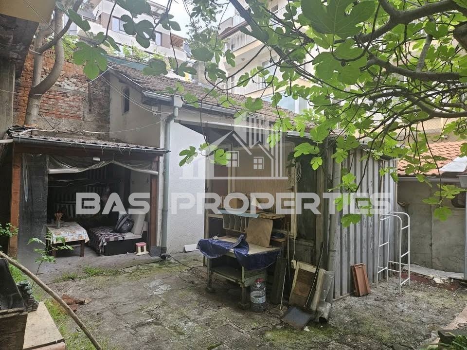 Продава КЪЩА, гр. София, Център, снимка 13 - Къщи - 55314228