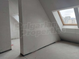 Продава  3-стаен, град София
