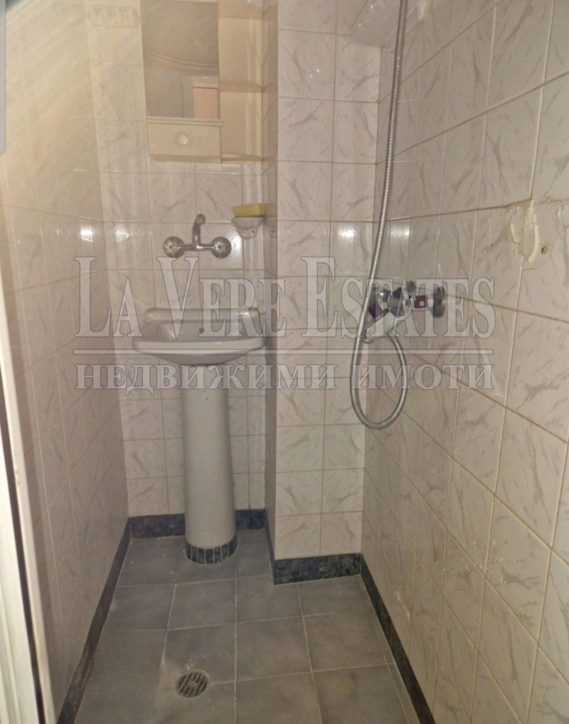 En venta  Estudio Ruse , Rodina 1 , 42 metros cuadrados | 99727020 - imagen [11]