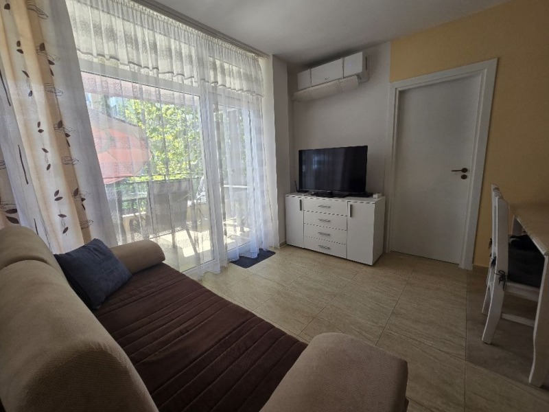 En venta  2 dormitorios región Burgas , k.k. Slanchev bryag , 95 metros cuadrados | 83582267 - imagen [8]