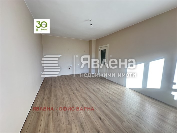 Продава 3-СТАЕН, гр. Варна, Лятно кино Тракия, снимка 3 - Апартаменти - 53613443