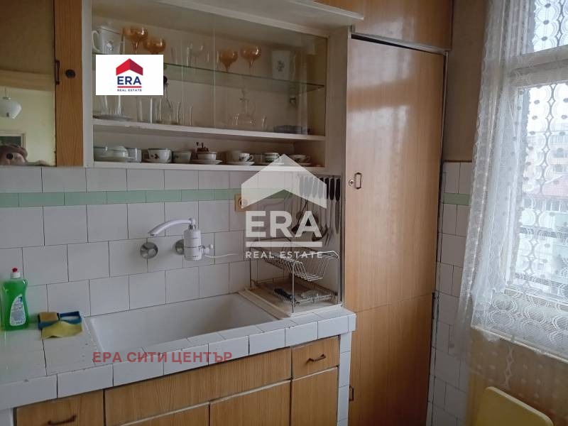 Na sprzedaż  3 sypialnie Stara Zagora , Centar , 97 mkw | 68336813 - obraz [2]