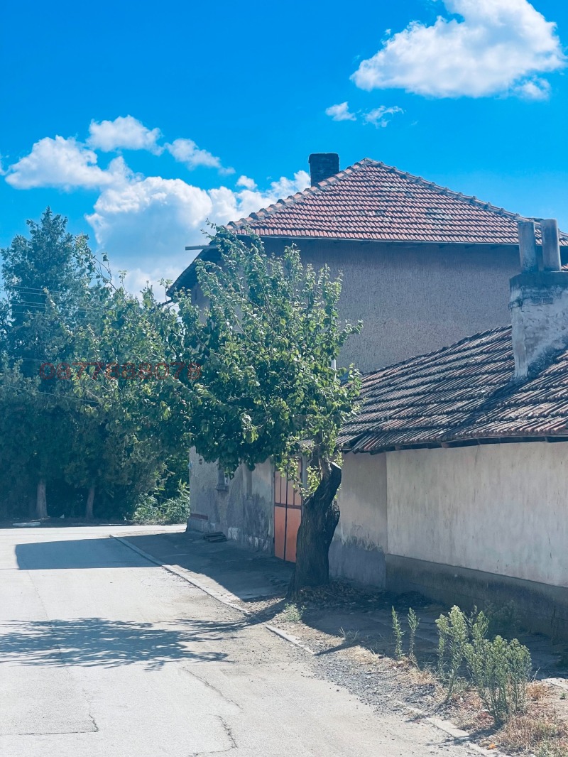 Продава КЪЩА, област Плевен, с. Комарево • 60000 лв. • 87639367 — Holmes.bg