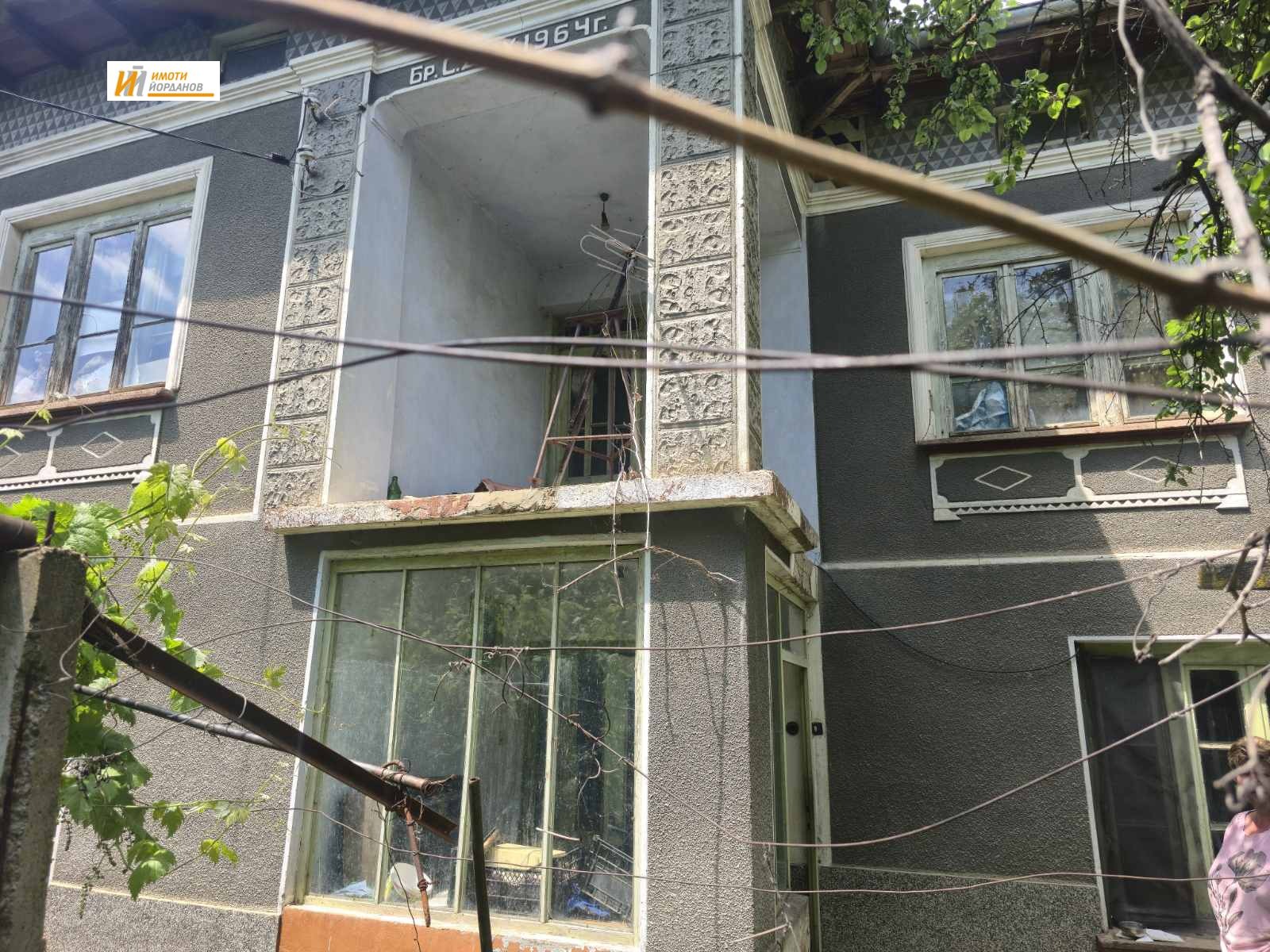 Продава КЪЩА, с. Горна Липница, област Велико Търново