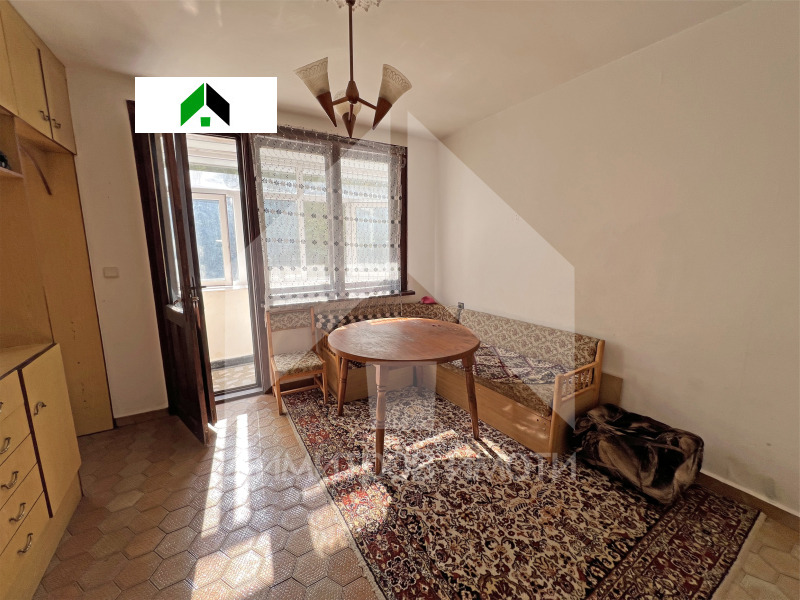 Na prodej  3 ložnice oblast Shumen , Novi pazar , 100 m2 | 17116844 - obraz [2]