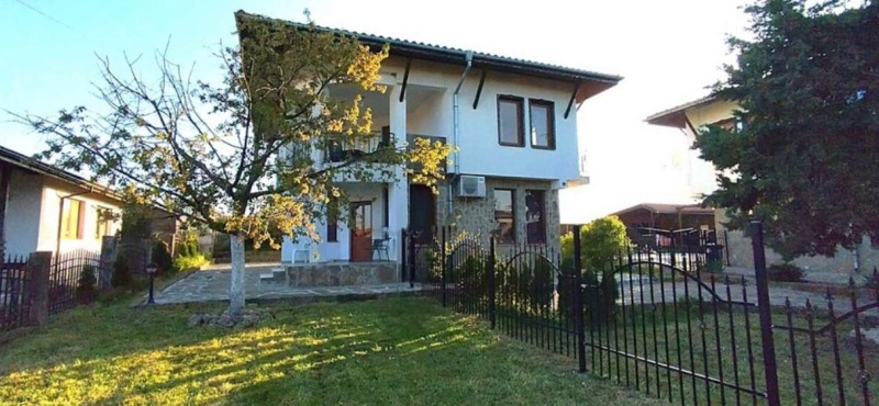 Продава  Къща, област Бургас, с. Александрово •  183 000 EUR • ID 89684672 — holmes.bg - [1] 
