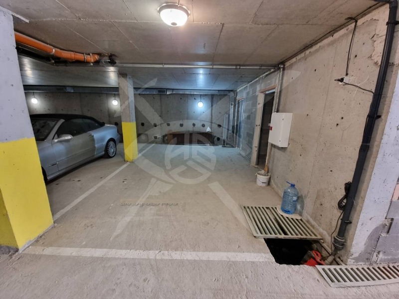 Te koop  Parkeerplaats regio Boergas , k.k. Slantsjev brjag , 20 m² | 22308180