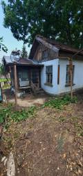 Продава КЪЩА, гр. Плевен, м-т Стражата, снимка 2