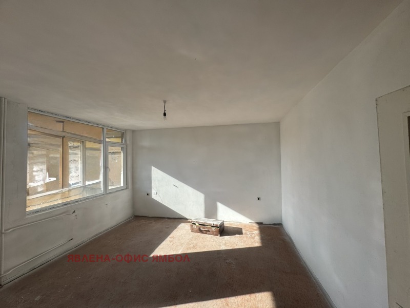 Продава 1-СТАЕН, гр. Ямбол, Център, снимка 5 - Апартаменти - 52836936