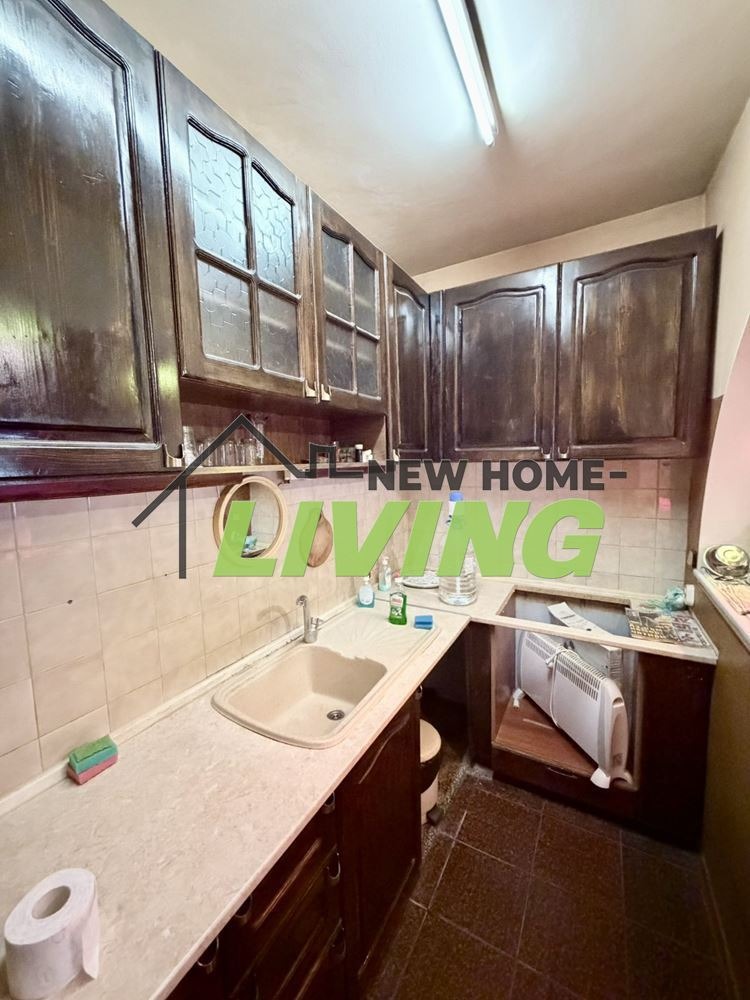 Продава ЕТАЖ ОТ КЪЩА, гр. Пловдив, Гагарин, снимка 6 - Етаж от къща - 53082102