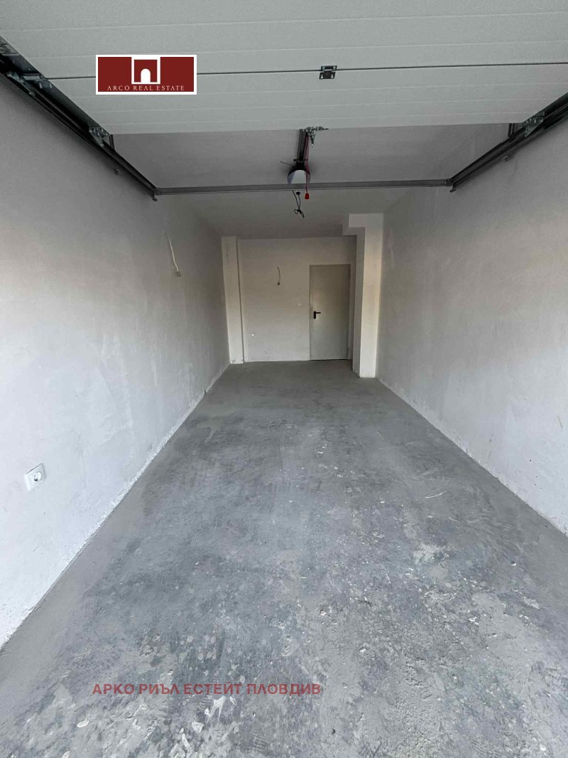 Продава ГАРАЖ, ПАРКОМЯСТО, град Пловдив, Кючук Париж • 32000 € / 62586.56 лв. • 40928613 1