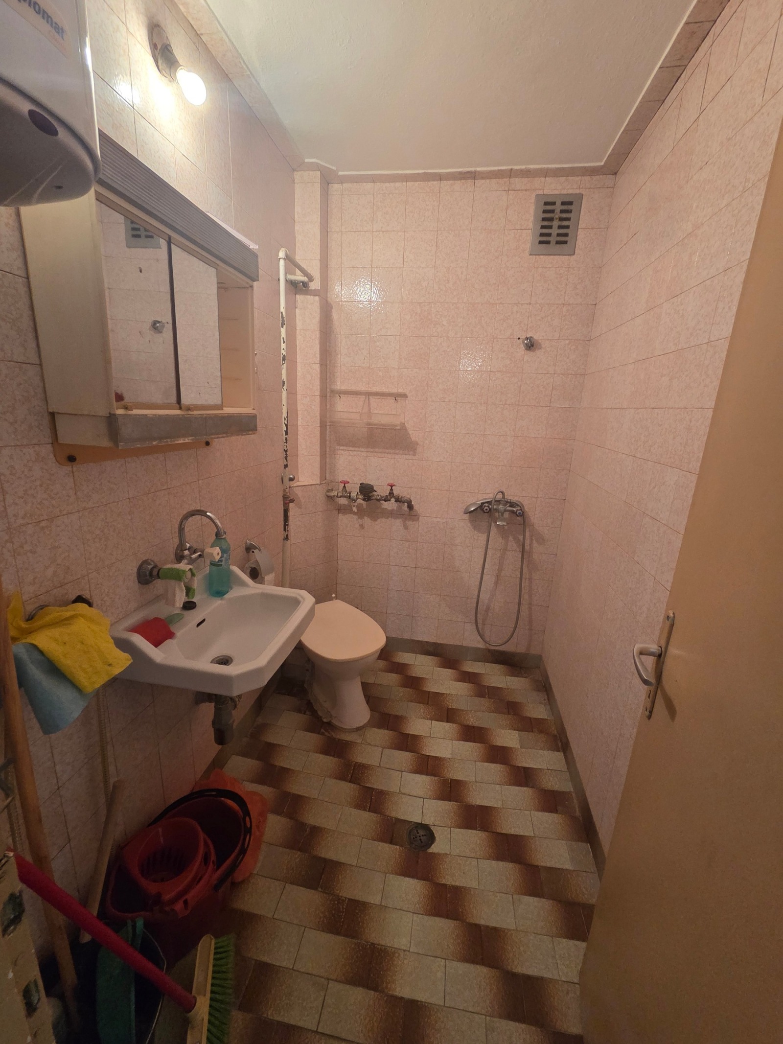 Продава 2-СТАЕН, гр. Добрич, Енергоразпределение, снимка 6 - Апартаменти - 55740122
