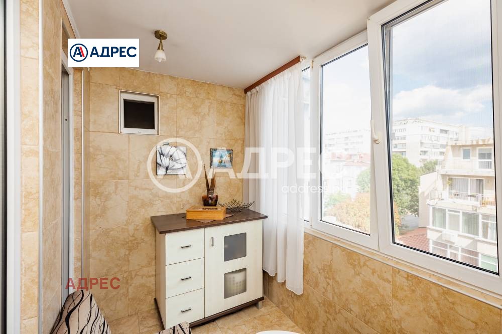 Продава 2-СТАЕН, гр. Варна, Централна поща, снимка 4 - Апартаменти - 56116281