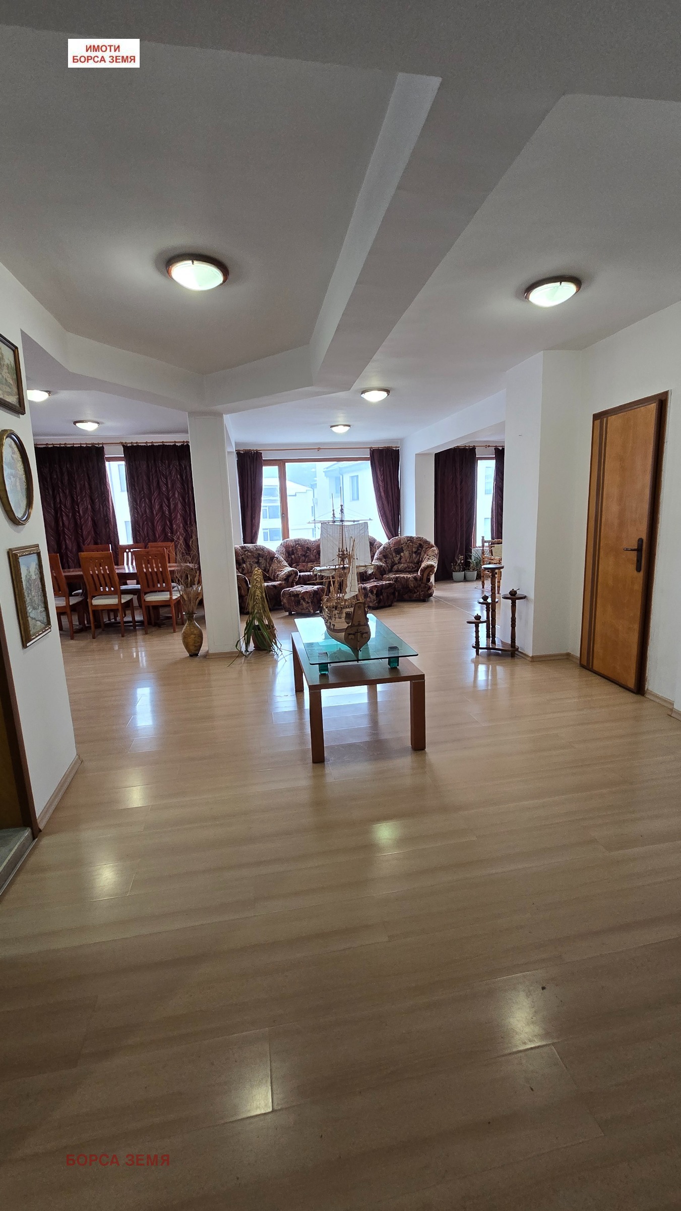 Продава МНОГОСТАЕН, гр. Търговище, Боровец