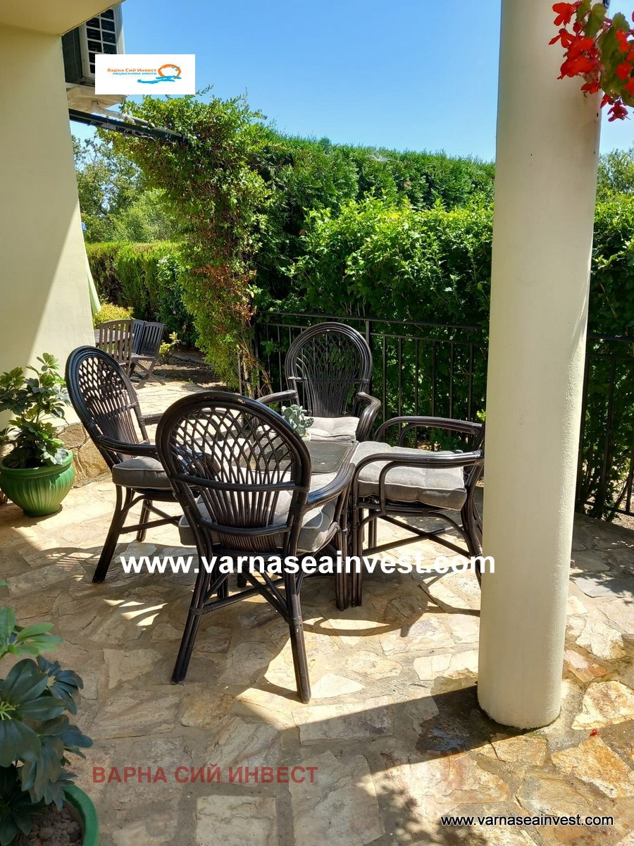 Продава КЪЩА, с. Безводица, област Добрич, снимка 2 - Къщи - 52067266