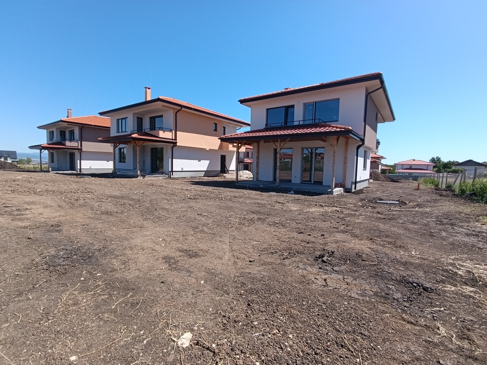 Продава КЪЩА, с. Гурмазово, област София област