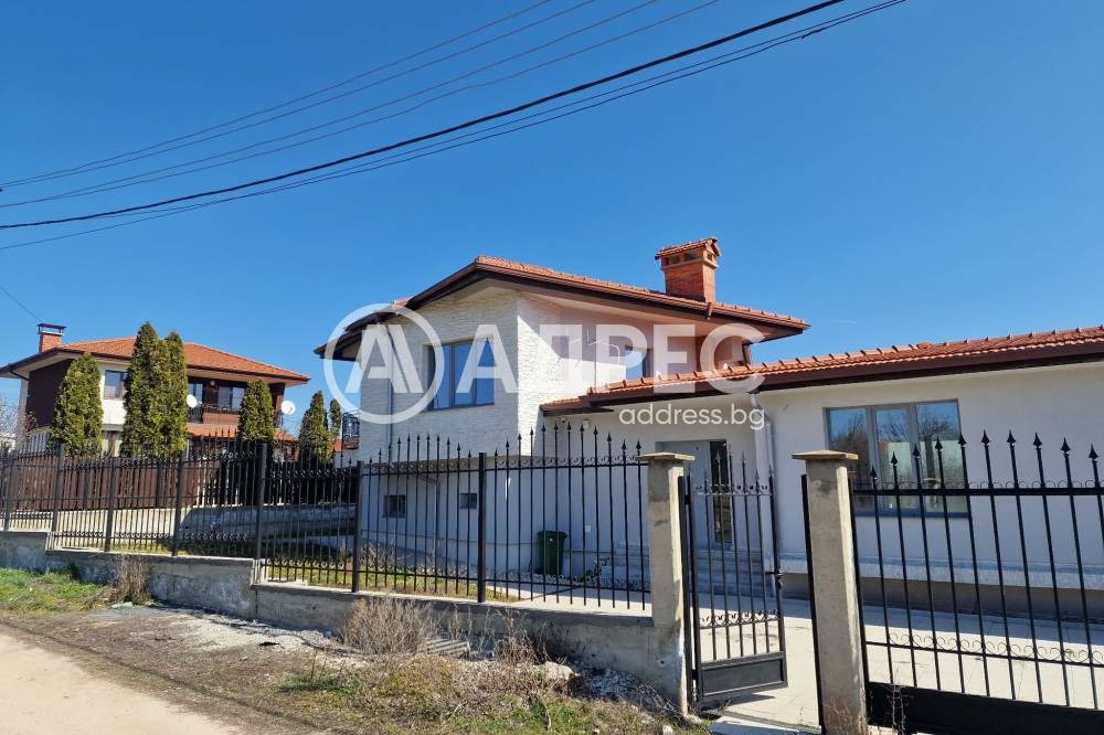 Продава КЪЩА, с. Гурмазово, област София област, снимка 2 - Къщи - 54913808
