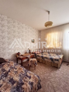 1 chambre Meden roudnik - zona V, Bourgas 4