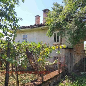 КЪЩА, 126 m2