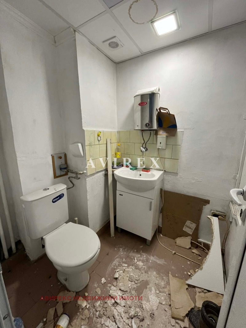 Продава ГАРАЖ, ПАРКОМЯСТО, гр. Пловдив, Младежки Хълм, снимка 3 - Гаражи и паркоместа - 53086969