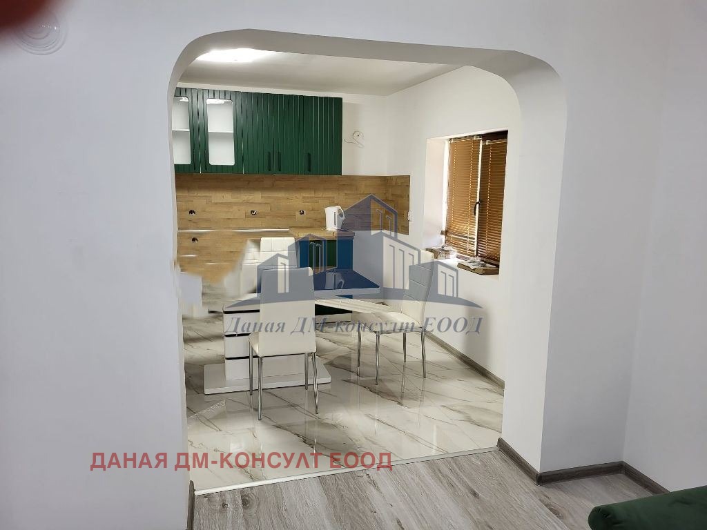 Продава КЪЩА, с. Менгишево, област Шумен, снимка 3 - Къщи - 54135738