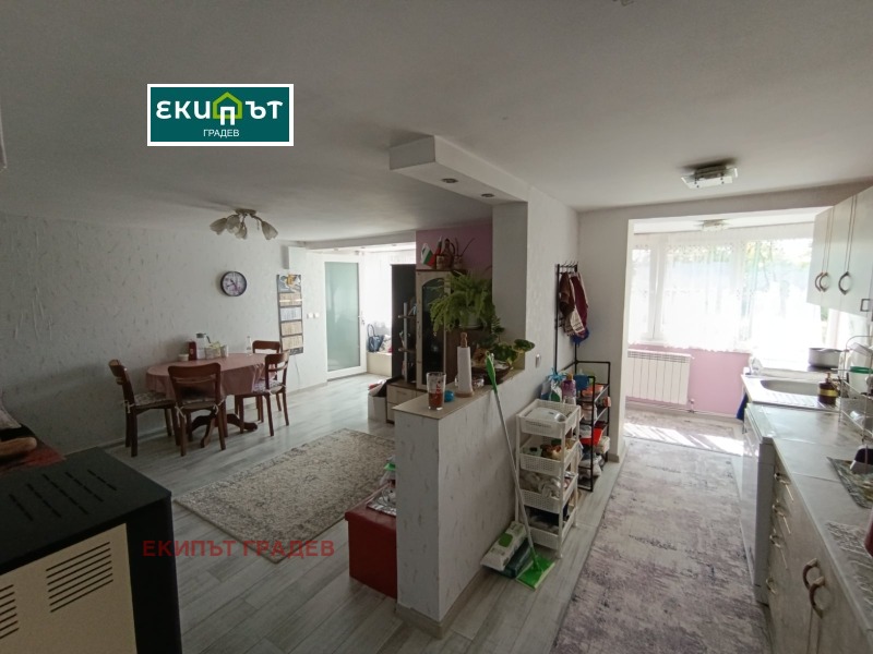 Продава КЪЩА в град Варна, Галата - 202 кв.м / 275 000 € » 537 853.25 лв., ЕКИПЪТ ГРАДЕВ