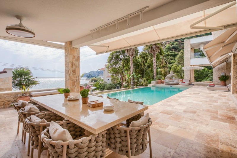 Продава ВИЛА в Гърция, Халкидики - 600 кв.м / 4 400 000 € » 8 605 652.00 лв., ЛУКСИММО ГЪРЦИЯ