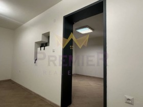 Γραφείο ΤΣενταρ, Σοφηια