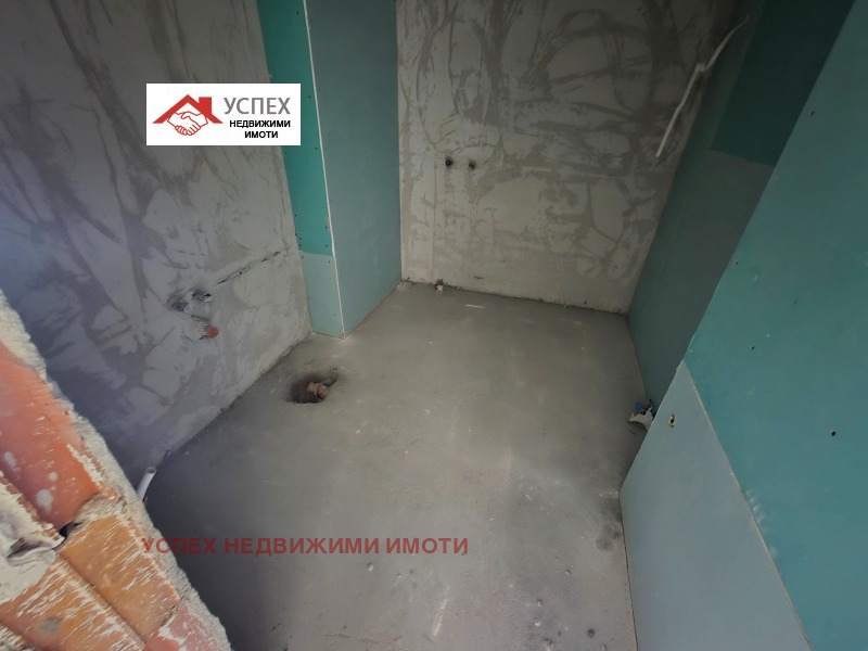 En venta  2 dormitorios Sofia , Dianabad , 94 metros cuadrados | 79636109 - imagen [3]