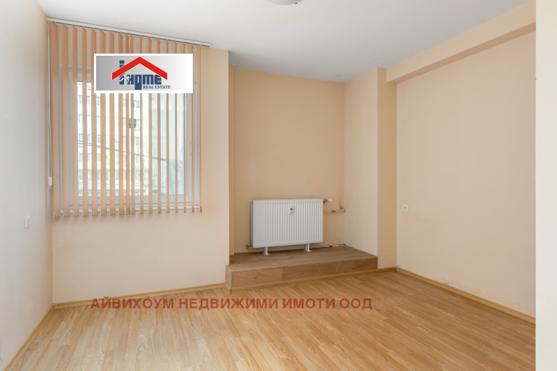 Продава 3-СТАЕН, гр. Плевен, Сторгозия, снимка 3 - Апартаменти - 52559401