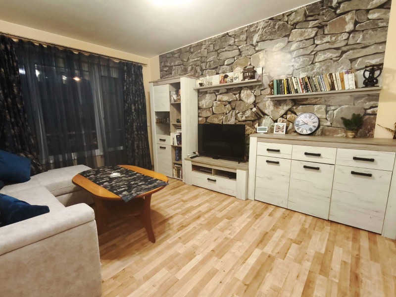 Продава  4-стаен град Варна , Лятно кино Тракия , 90 кв.м | 20668697