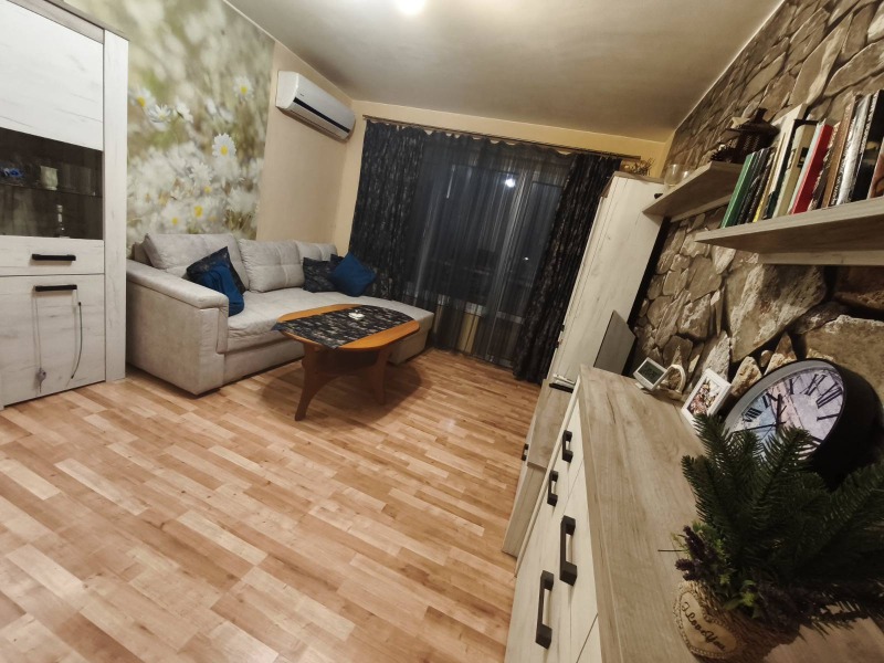 Продава  4-стаен град Варна , Лятно кино Тракия , 90 кв.м | 20668697 - изображение [2]