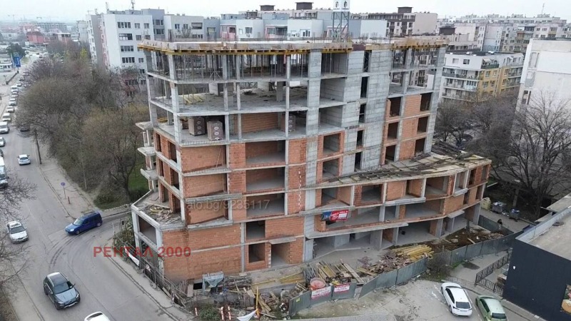 Продава МНОГОСТАЕН, гр. Пловдив, Кючук Париж, снимка 2 - Апартаменти - 46820357