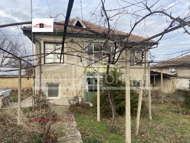 Продава КЪЩА, с. Поликраище, област Велико Търново