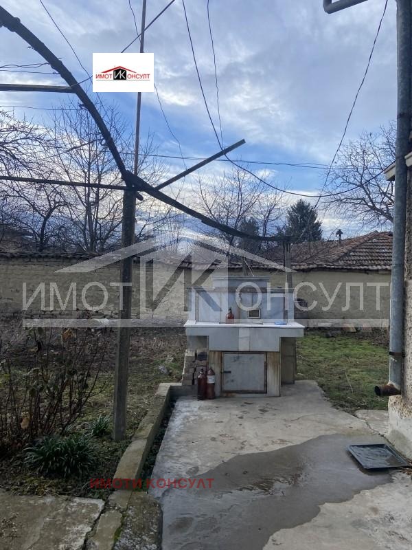 Продава КЪЩА, с. Поликраище, област Велико Търново, снимка 15 - Къщи - 55259521