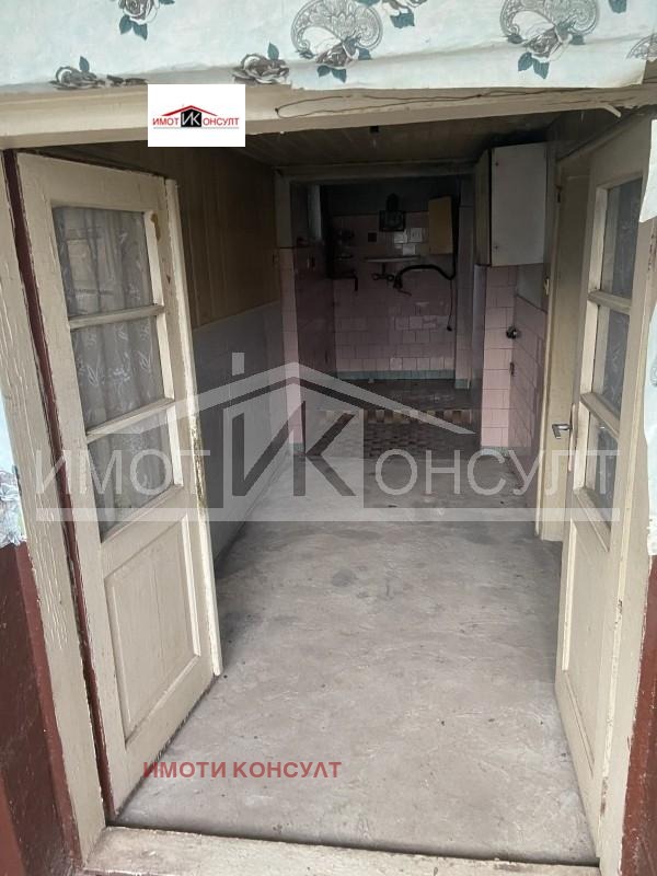 Продава КЪЩА, с. Поликраище, област Велико Търново, снимка 8 - Къщи - 55259521